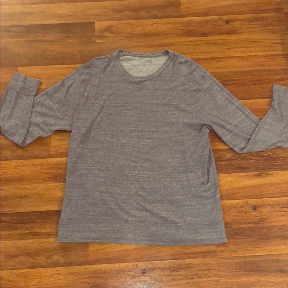 XL long sleeve waffle knit shirt. Heathered blue.